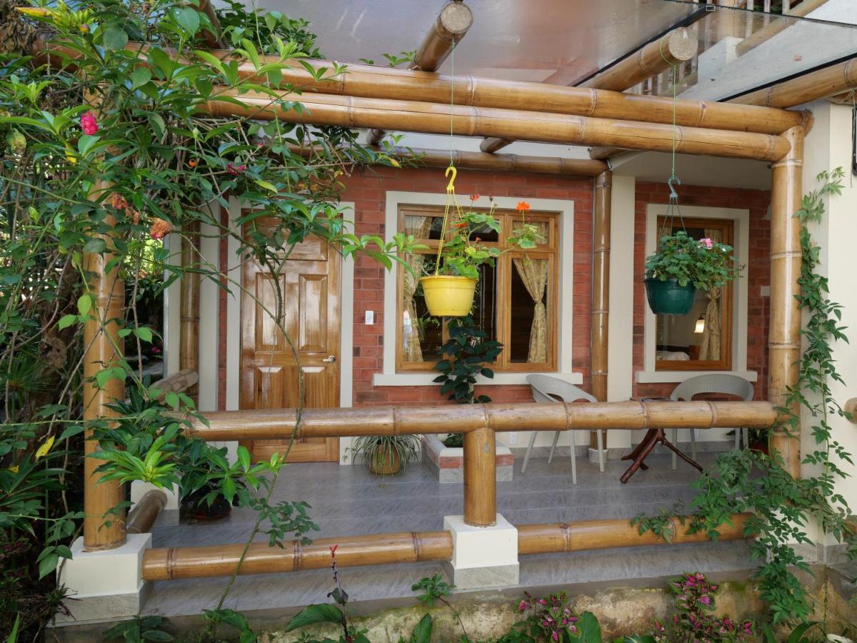 Bed and Breakfast Casa Del Rio En Mindo Exterior foto