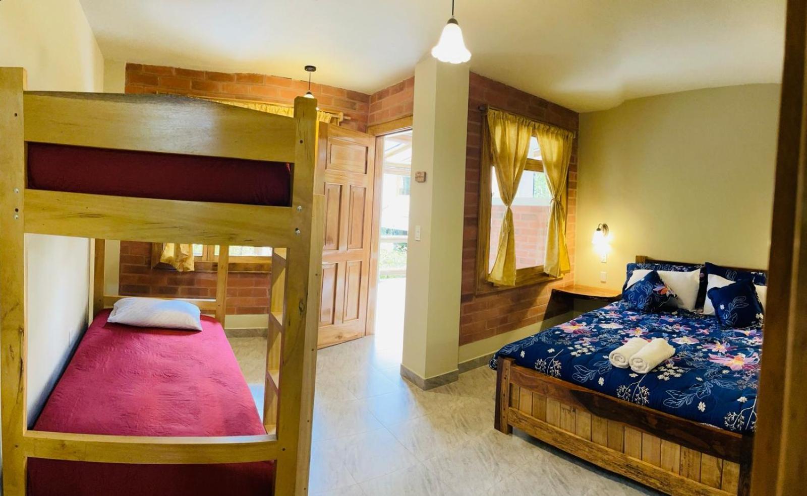 Bed and Breakfast Casa Del Rio En Mindo Exterior foto