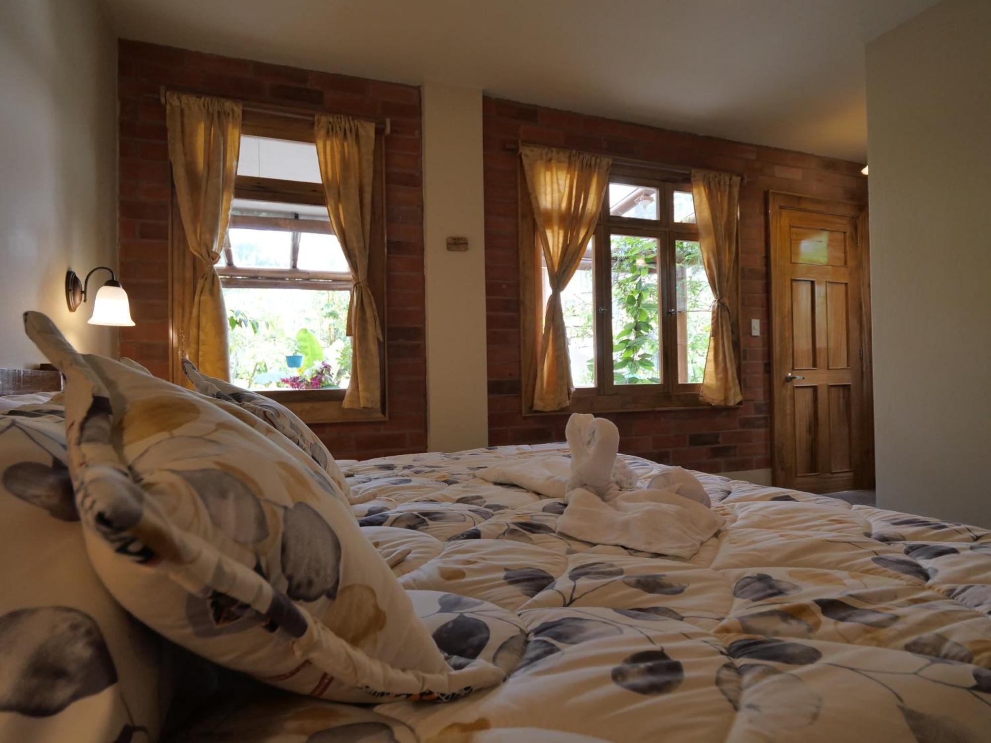 Bed and Breakfast Casa Del Rio En Mindo Exterior foto